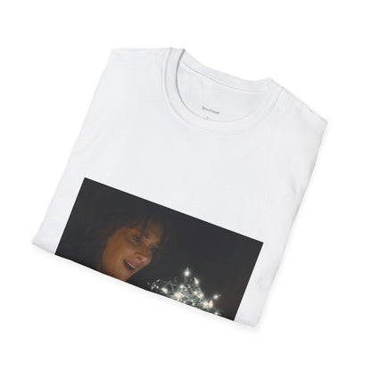 Joyce Byers Stranger Things (Unisex Softstyle T-Shirt)