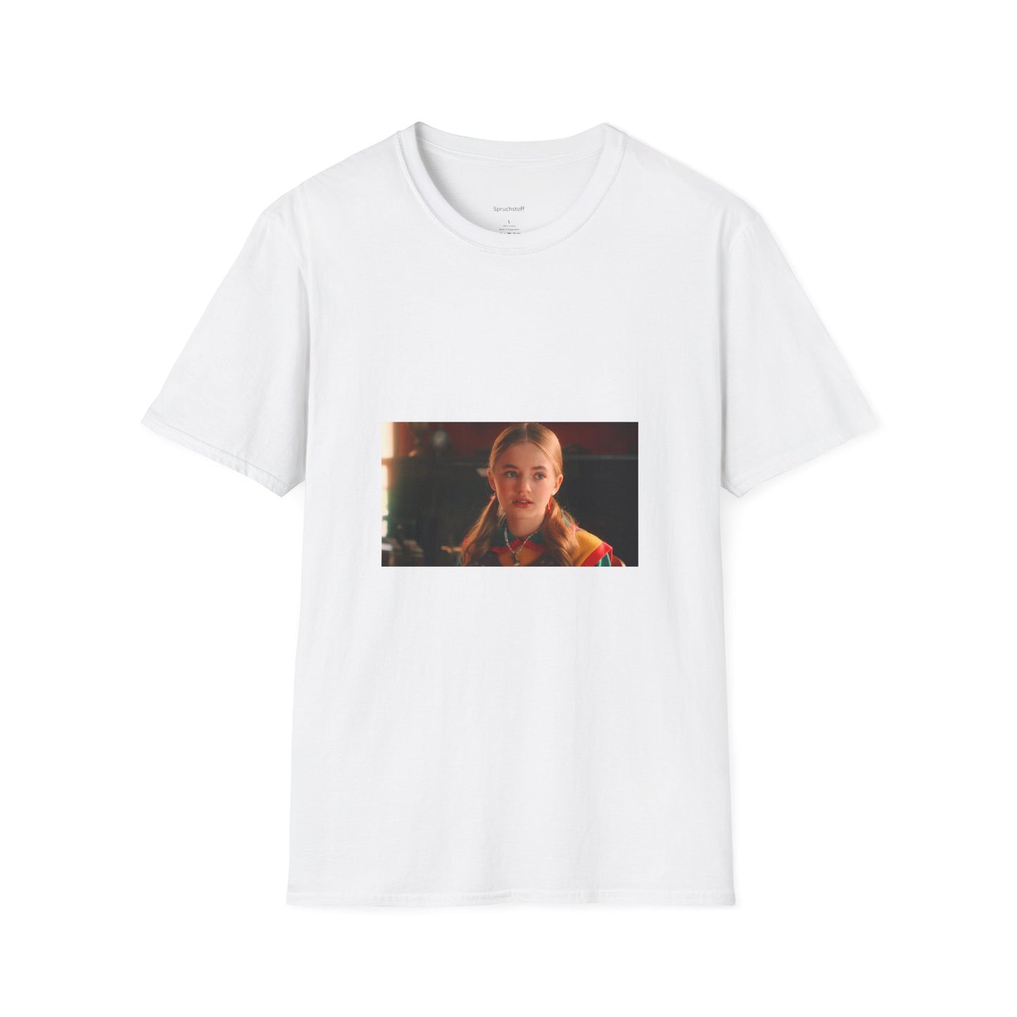 Holly Stranger Things (Unisex Softstyle T-Shirt)