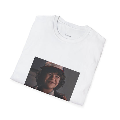Dustin Stranger Things (Unisex Softstyle T-Shirt)