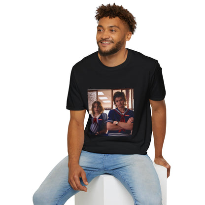 Steve & Robin Stranger Things (Unisex Softstyle T-Shirt)